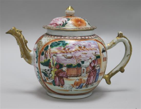 An 18th century Chinese canton tea pot